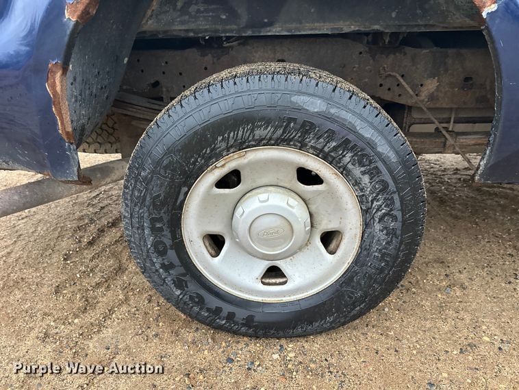 image for item DW4380 2008 Ford F250 Super Duty XL pickup truck