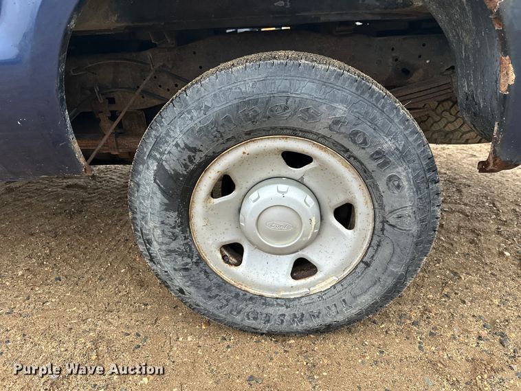 image for item DW4380 2008 Ford F250 Super Duty XL pickup truck