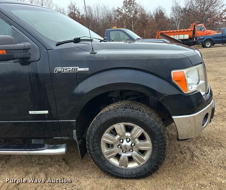 image for item DW4382 2011 Ford F150 XLT SuperCrew pickup truck