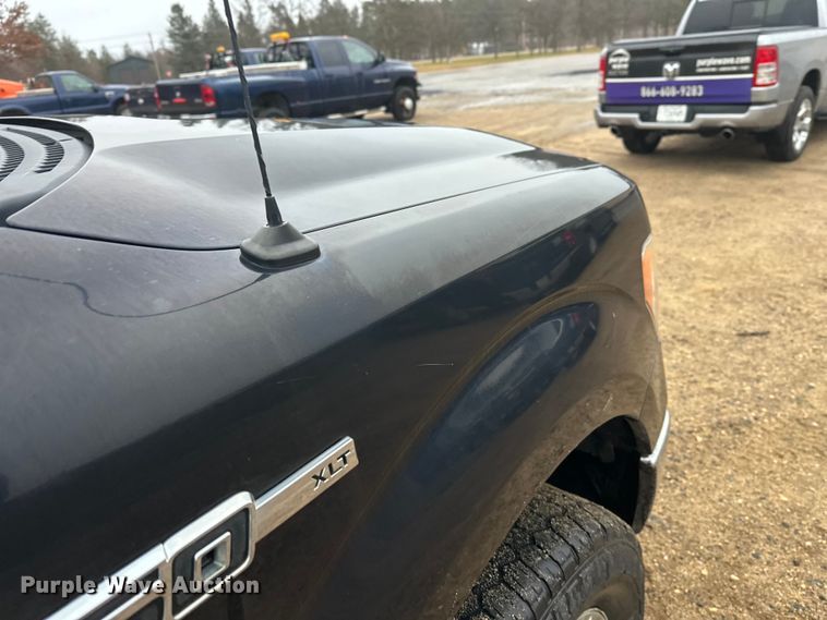 image for item DW4382 2011 Ford F150 XLT SuperCrew pickup truck