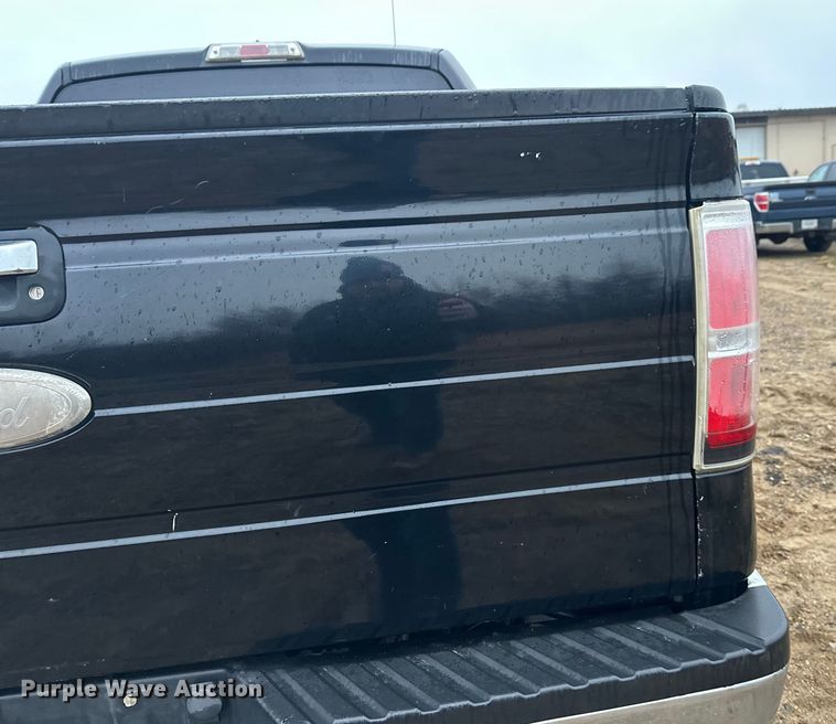 image for item DW4382 2011 Ford F150 XLT SuperCrew pickup truck