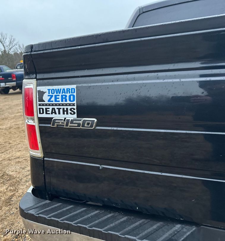 image for item DW4382 2011 Ford F150 XLT SuperCrew pickup truck