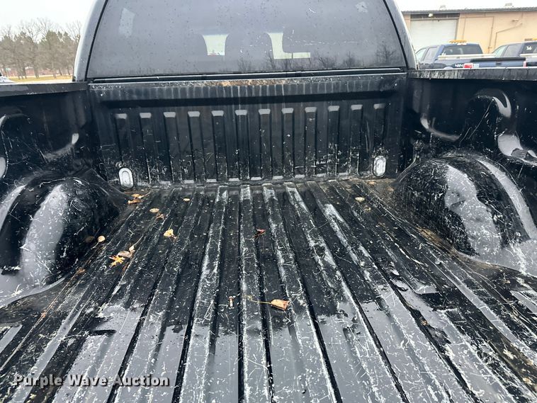 image for item DW4382 2011 Ford F150 XLT SuperCrew pickup truck