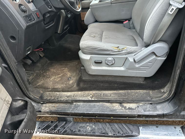 image for item DW4382 2011 Ford F150 XLT SuperCrew pickup truck