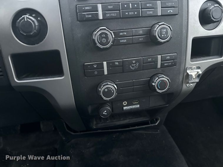 image for item DW4382 2011 Ford F150 XLT SuperCrew pickup truck