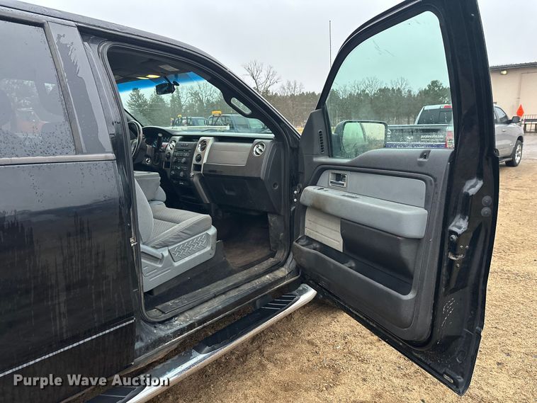 image for item DW4382 2011 Ford F150 XLT SuperCrew pickup truck