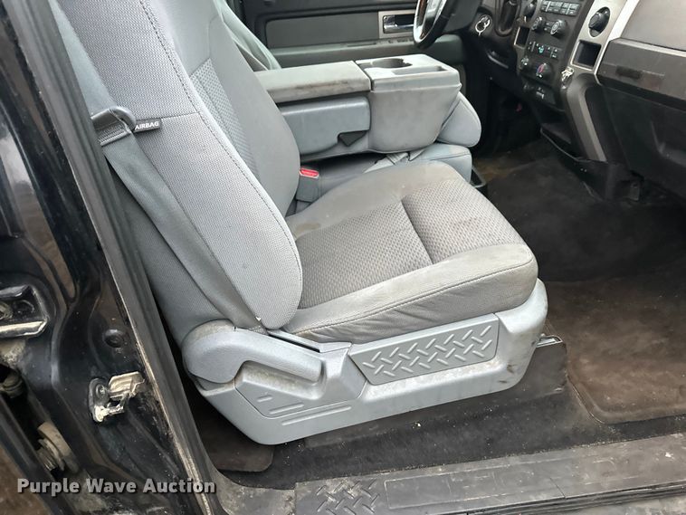 image for item DW4382 2011 Ford F150 XLT SuperCrew pickup truck