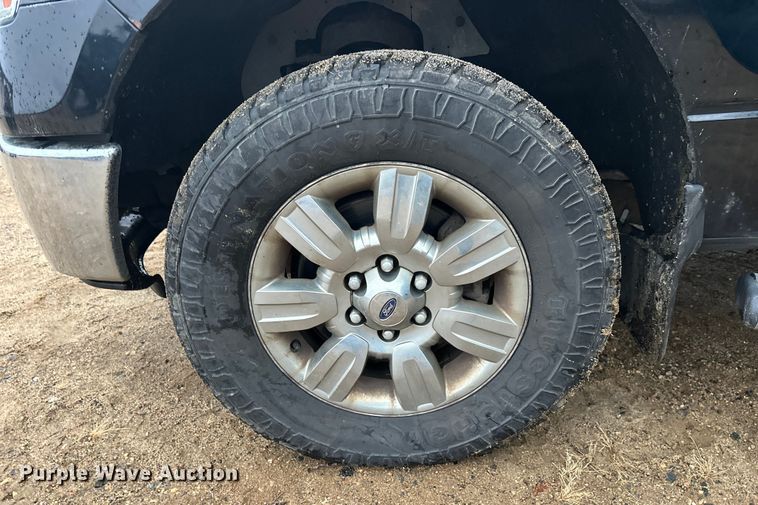 image for item DW4382 2011 Ford F150 XLT SuperCrew pickup truck