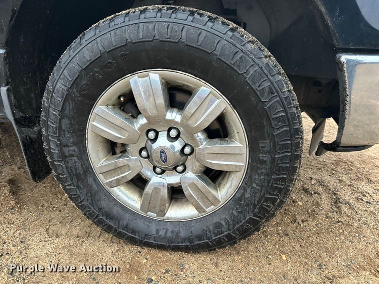 image for item DW4382 2011 Ford F150 XLT SuperCrew pickup truck