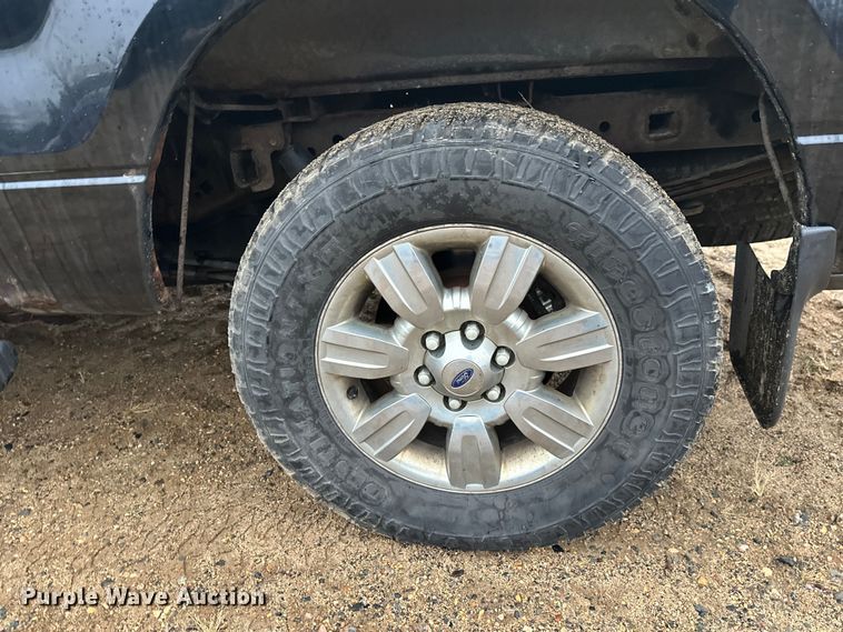 image for item DW4382 2011 Ford F150 XLT SuperCrew pickup truck