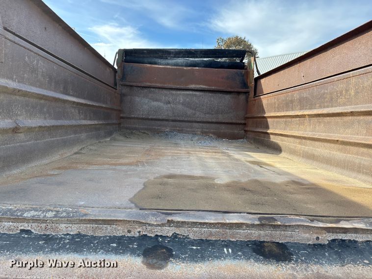 image for item DW7270 2003 GMC C8500 dump truck