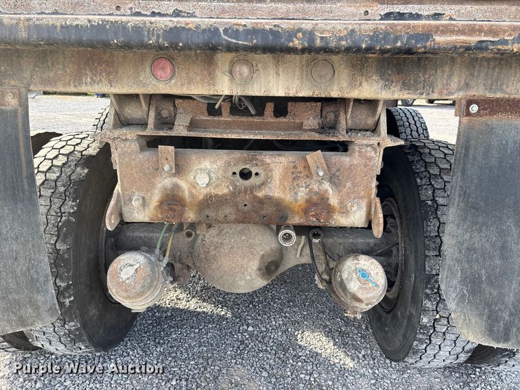 image for item DW7270 2003 GMC C8500 dump truck