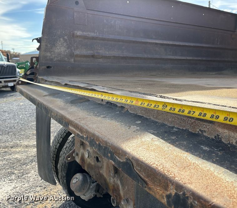 image for item DW7270 2003 GMC C8500 dump truck