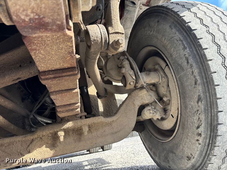 image for item DW7270 2003 GMC C8500 dump truck