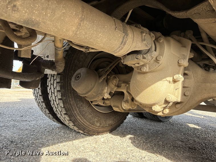 image for item DW7270 2003 GMC C8500 dump truck