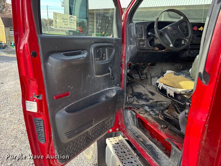 image for item DW7270 2003 GMC C8500 dump truck