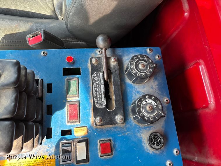 image for item DW7270 2003 GMC C8500 dump truck