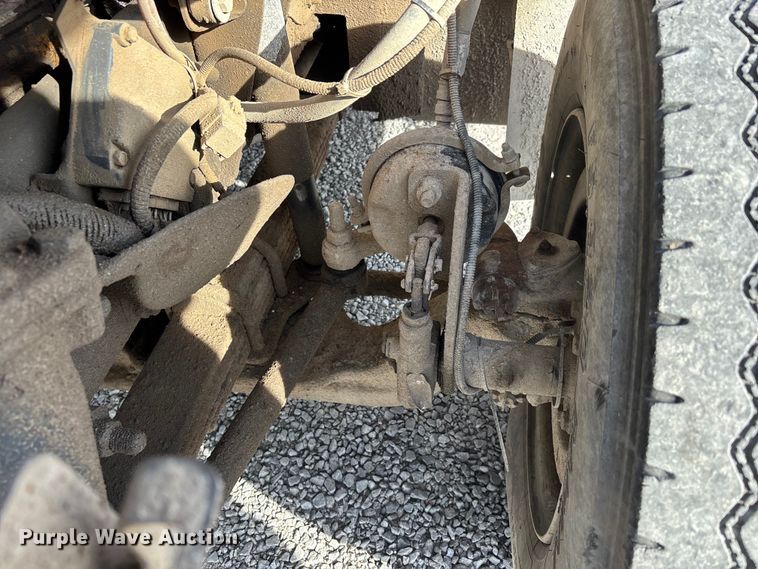 image for item DW7270 2003 GMC C8500 dump truck