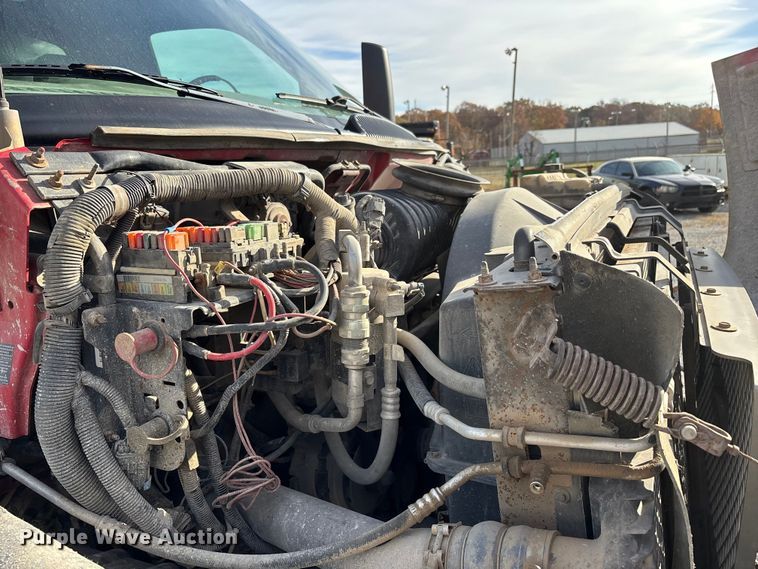 image for item DW7270 2003 GMC C8500 dump truck