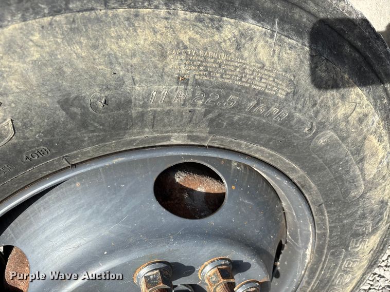 image for item DW7270 2003 GMC C8500 dump truck