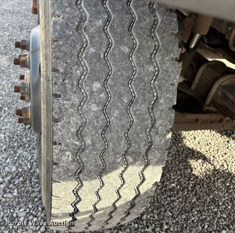 image for item DW7270 2003 GMC C8500 dump truck