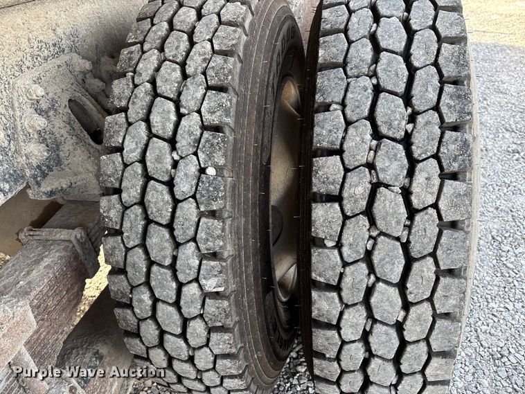 image for item DW7270 2003 GMC C8500 dump truck