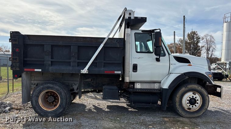 image for item DW7271 2013 International WorkStar 7300 dump truck