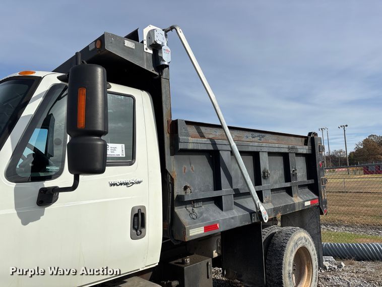 image for item DW7271 2013 International WorkStar 7300 dump truck