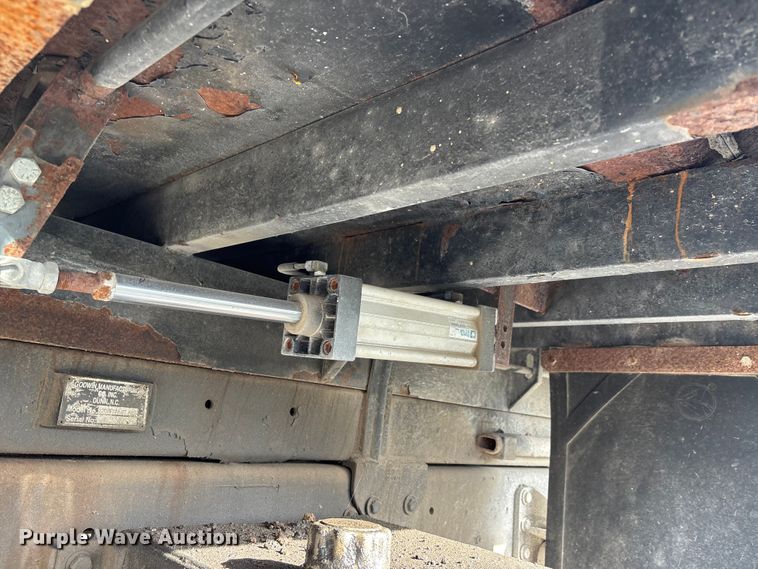 image for item DW7271 2013 International WorkStar 7300 dump truck