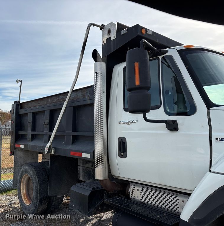 image for item DW7271 2013 International WorkStar 7300 dump truck