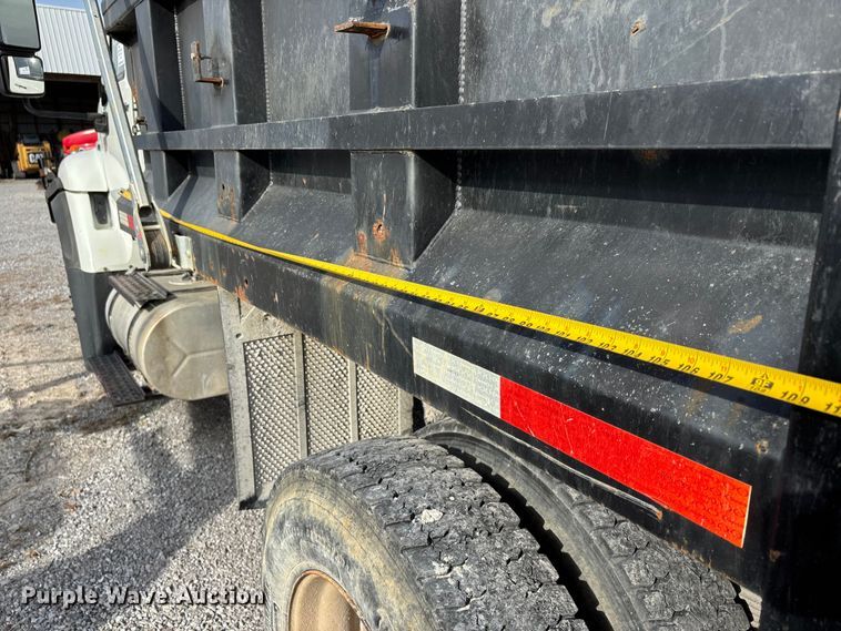 image for item DW7271 2013 International WorkStar 7300 dump truck