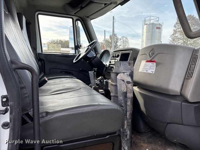 image for item DW7271 2013 International WorkStar 7300 dump truck