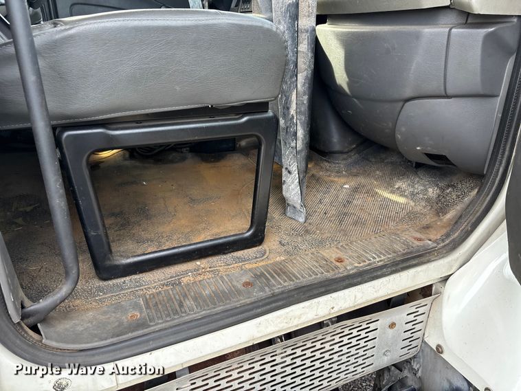 image for item DW7271 2013 International WorkStar 7300 dump truck