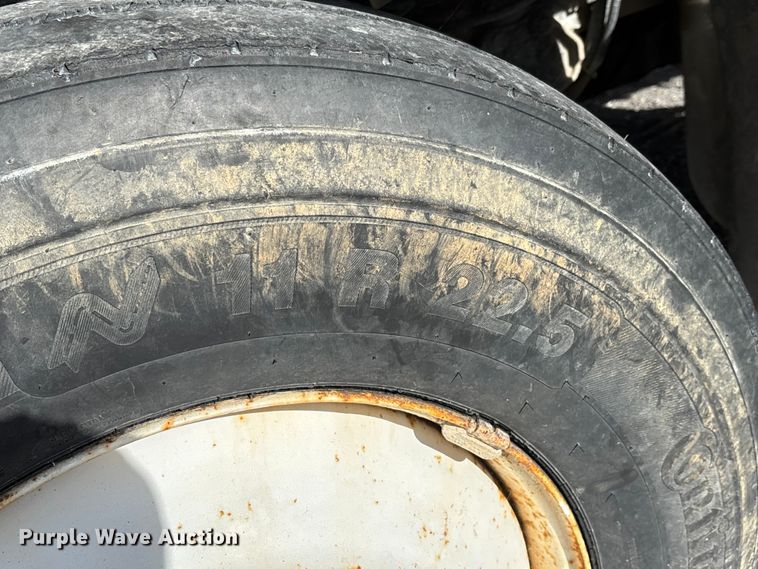 image for item DW7271 2013 International WorkStar 7300 dump truck