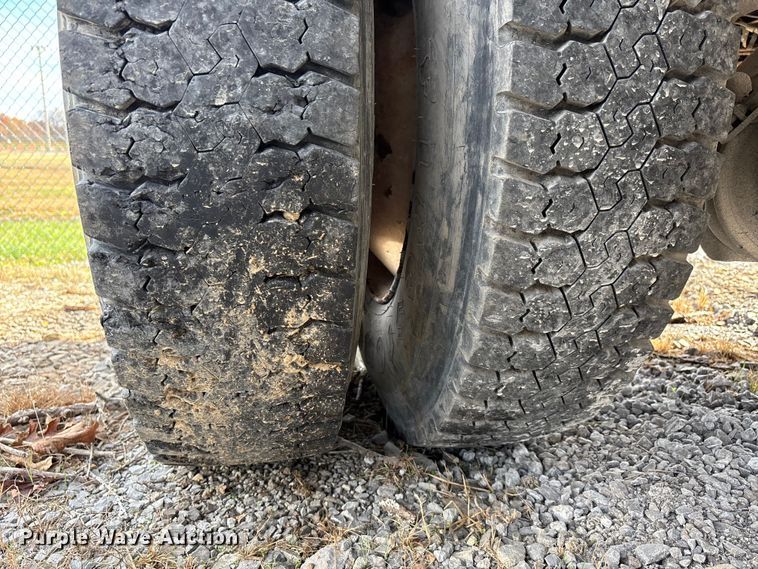 image for item DW7271 2013 International WorkStar 7300 dump truck