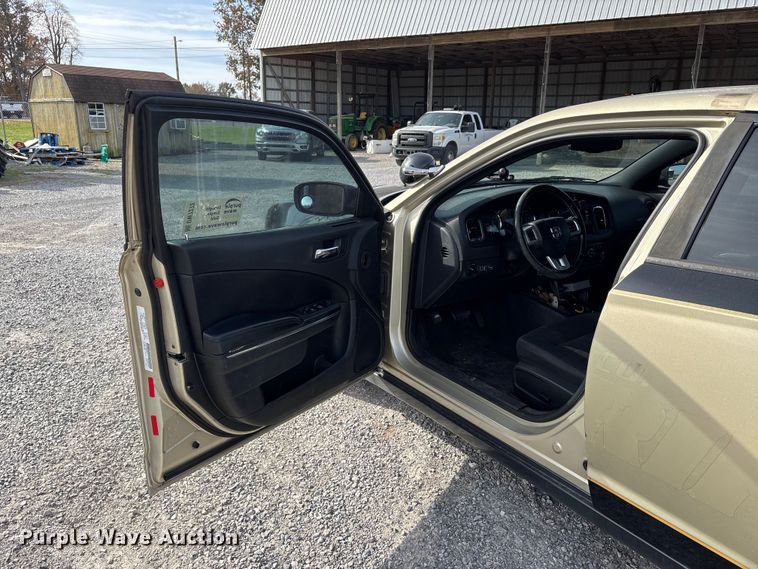 image for item DW7272 2011 Dodge Charger Police 