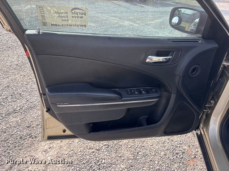 image for item DW7272 2011 Dodge Charger Police 