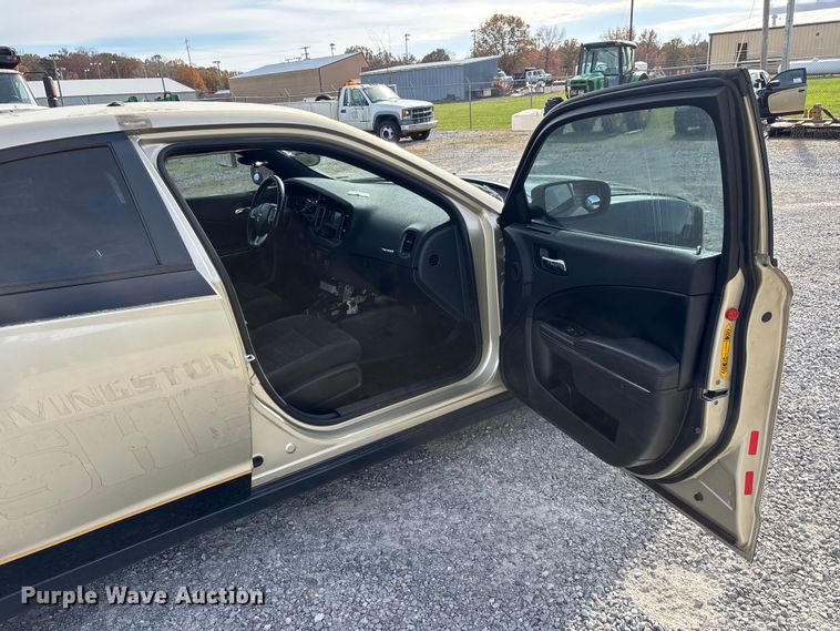 image for item DW7272 2011 Dodge Charger Police 