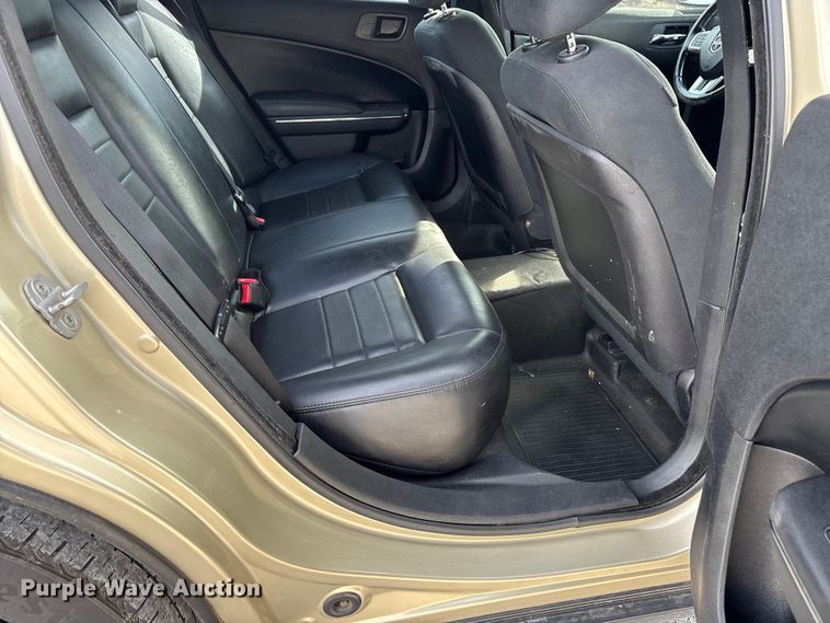 image for item DW7272 2011 Dodge Charger Police 