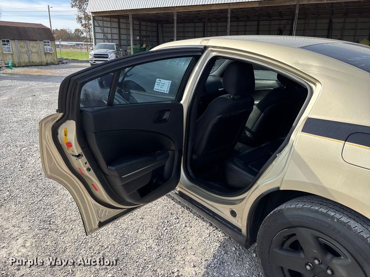 image for item DW7272 2011 Dodge Charger Police 