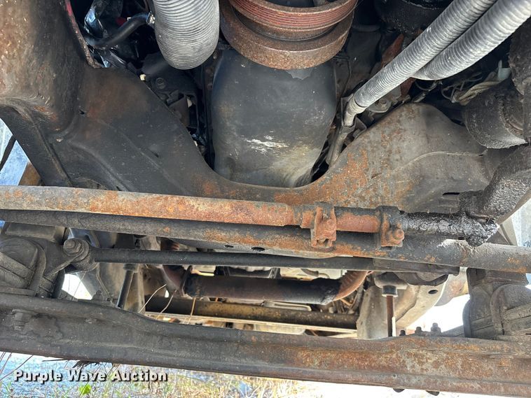 image for item DW7273 2001 Chevrolet Silverado 3500 utility bed pickup truck