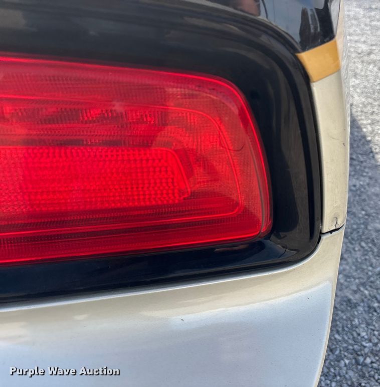 image for item DW7274 2011 Dodge Charger Police 