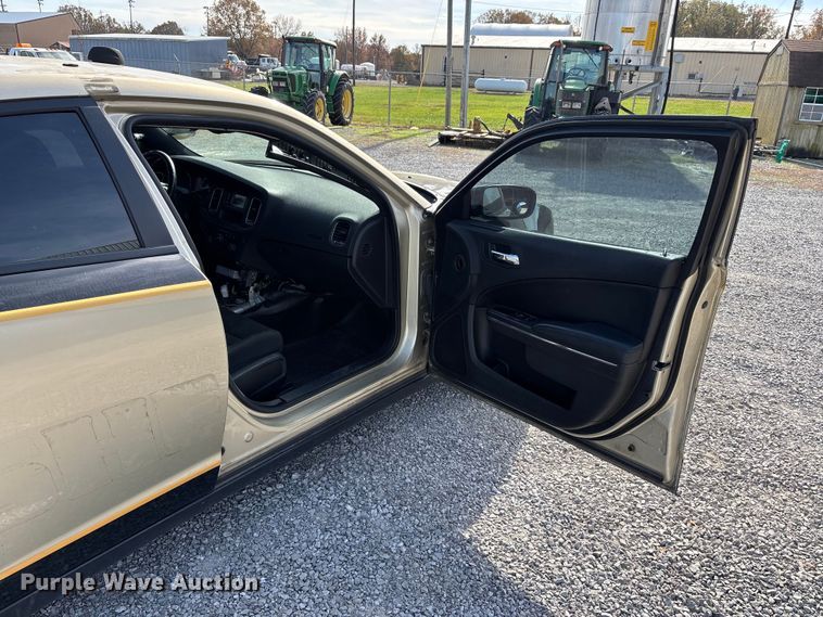 image for item DW7274 2011 Dodge Charger Police 