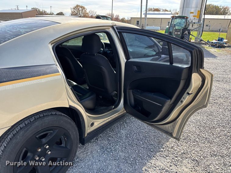 image for item DW7274 2011 Dodge Charger Police 