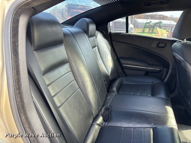 image for item DW7274 2011 Dodge Charger Police 