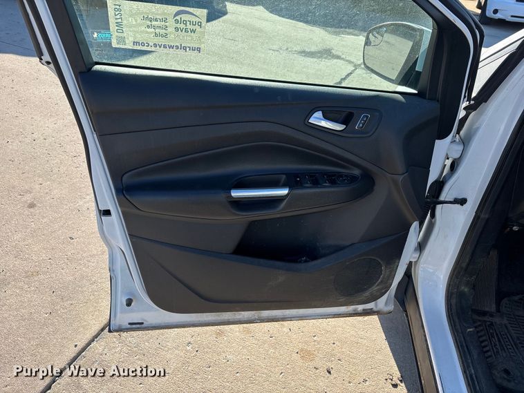 image for item DW7281 2015 Ford Escape SE SUV