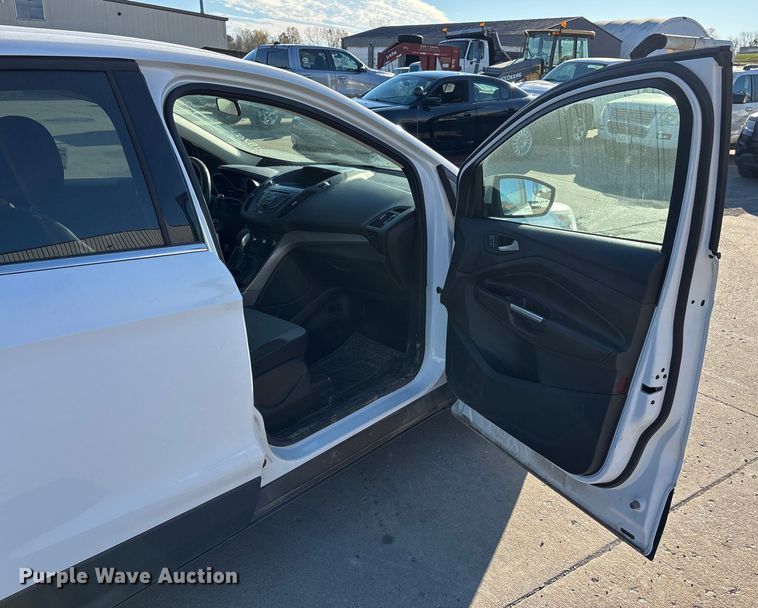 image for item DW7281 2015 Ford Escape SE SUV