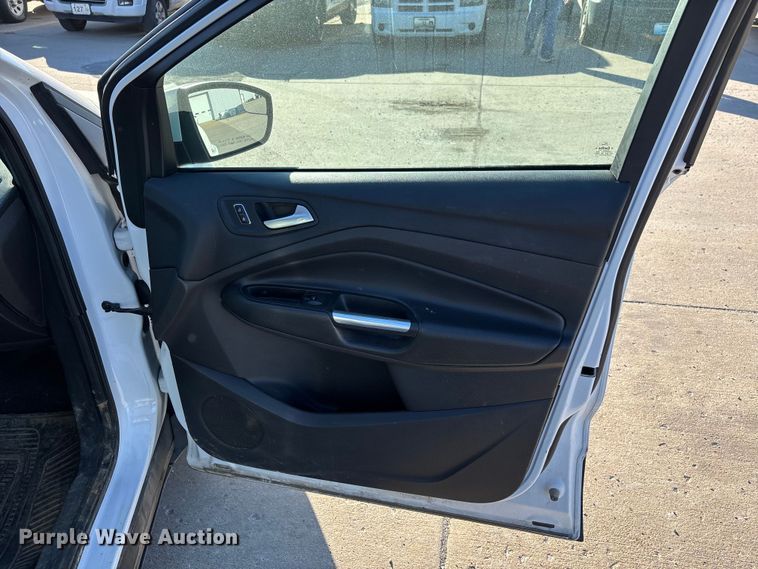 image for item DW7281 2015 Ford Escape SE SUV