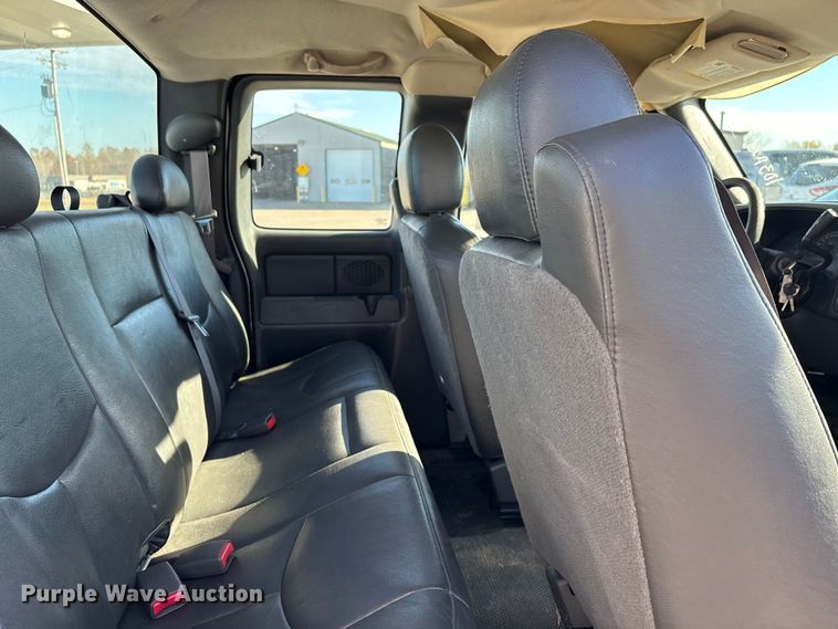 image for item DW7282 2006 Chevrolet Silverado 1500 Ext. Cab pickup truck