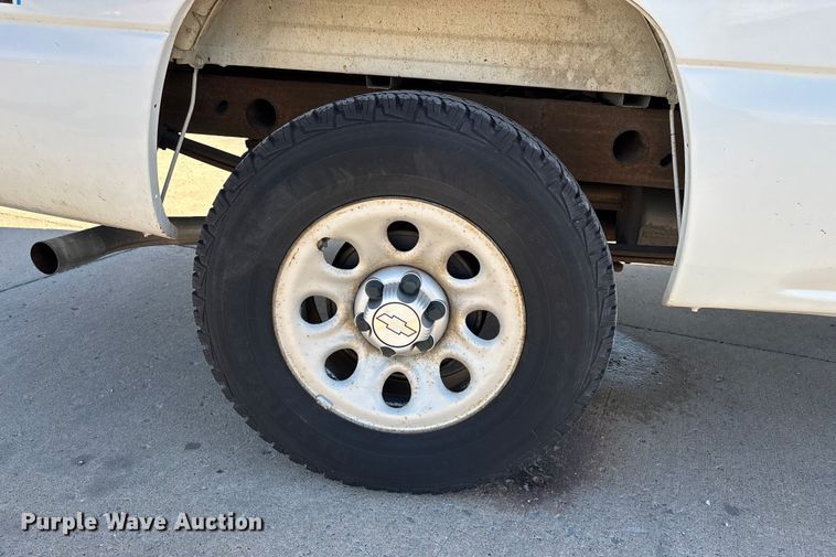 image for item DW7282 2006 Chevrolet Silverado 1500 Ext. Cab pickup truck